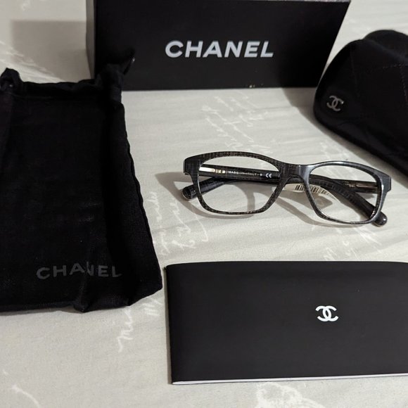 Chanel Ex frame
